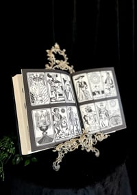 Image 2 of Lutrin, porte livre ou porte cadre, en laiton, début 1900, style rocaille