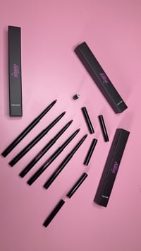 Image 2 of Creamy lipliners - Retractable with built in sharpener