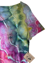 Image 6 of ♻️ UPCYCLED M Ladies 100% Cotton V-Neck Tee in Geode Ice Dye