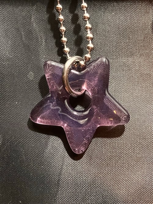 Image of purple satin star