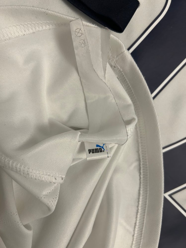 Image of Tottenham Hotspur “MODRIĆ 14” 2010/11 Home Shirt + patches (L)