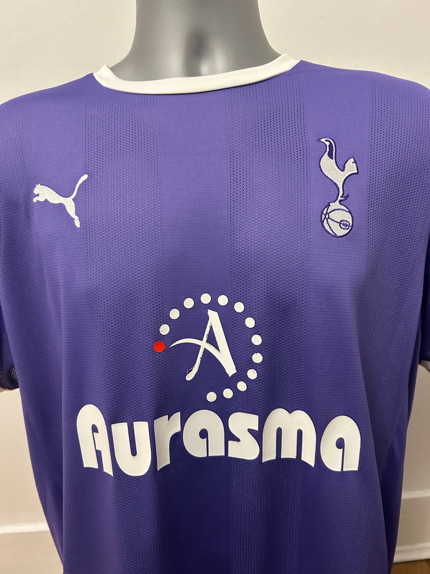 Image of Tottenham Hotspur “MODRIC 14” 2011/12 Away Shirt + PL patches (L)