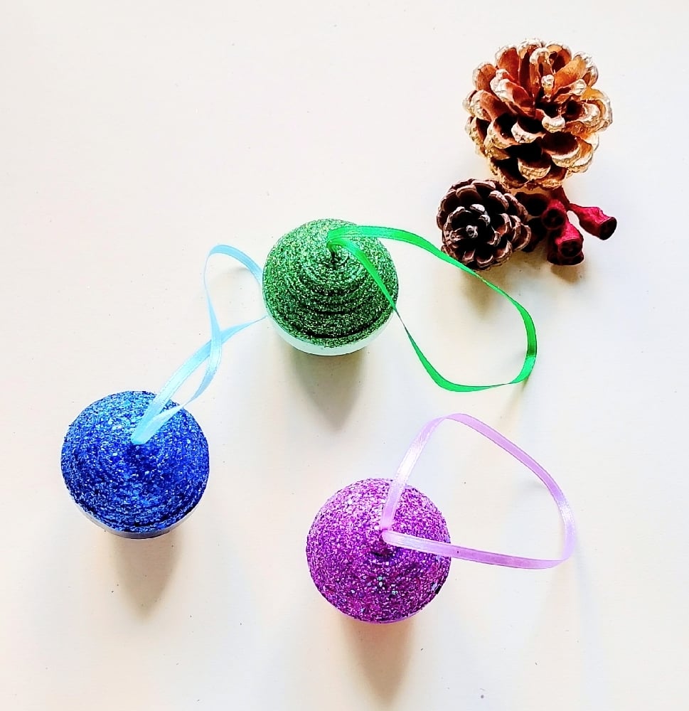 Image of Glitzy Glam Baubles 4