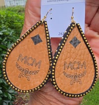 Mackin Cutie Earrings