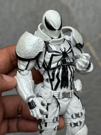 Image 3 of V86