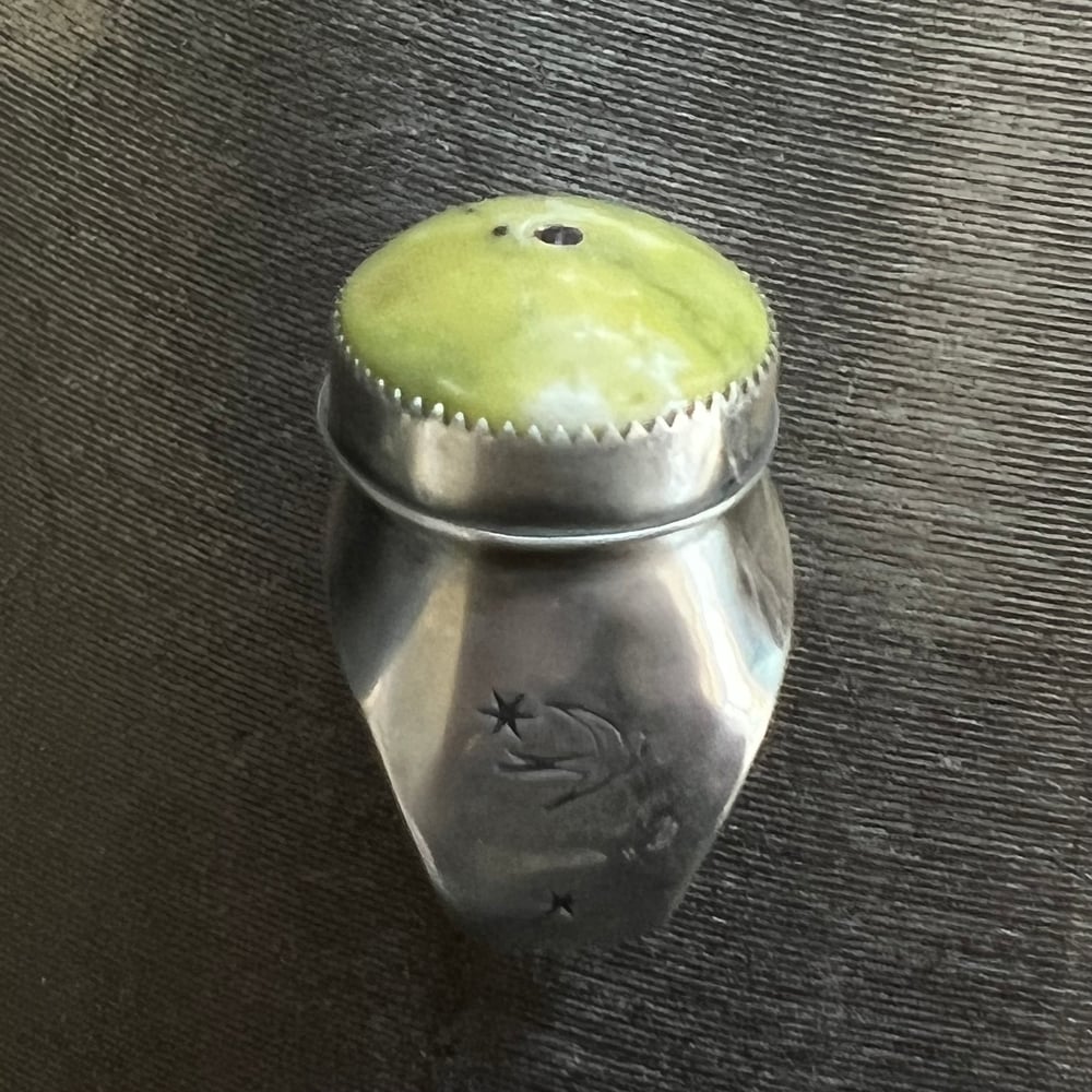 Image of  Serpentine Hollow Form Signet Ring with Amethyst Inset