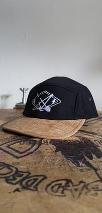 Image 1 of Logo 5 panel 