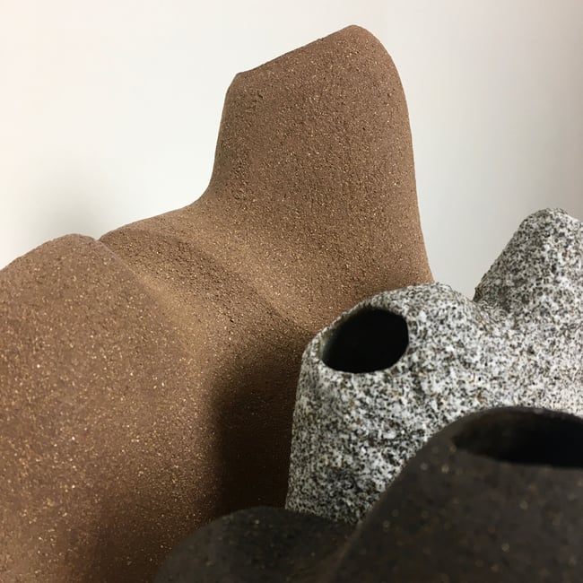 Vase grès beige à crêtes