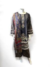 Blue print embroidery suit 