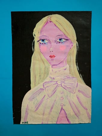 Image of 'Christian Dior - white cape with bow'