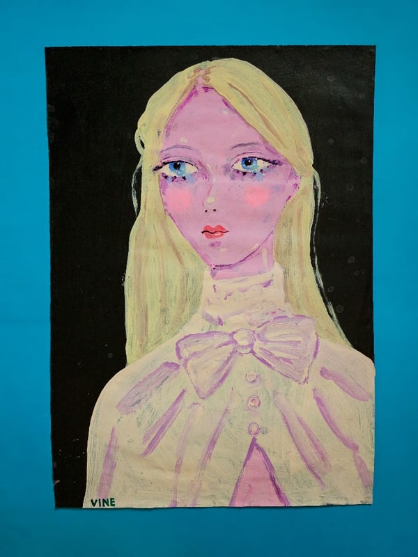 Image of 'Christian Dior - white cape with bow'