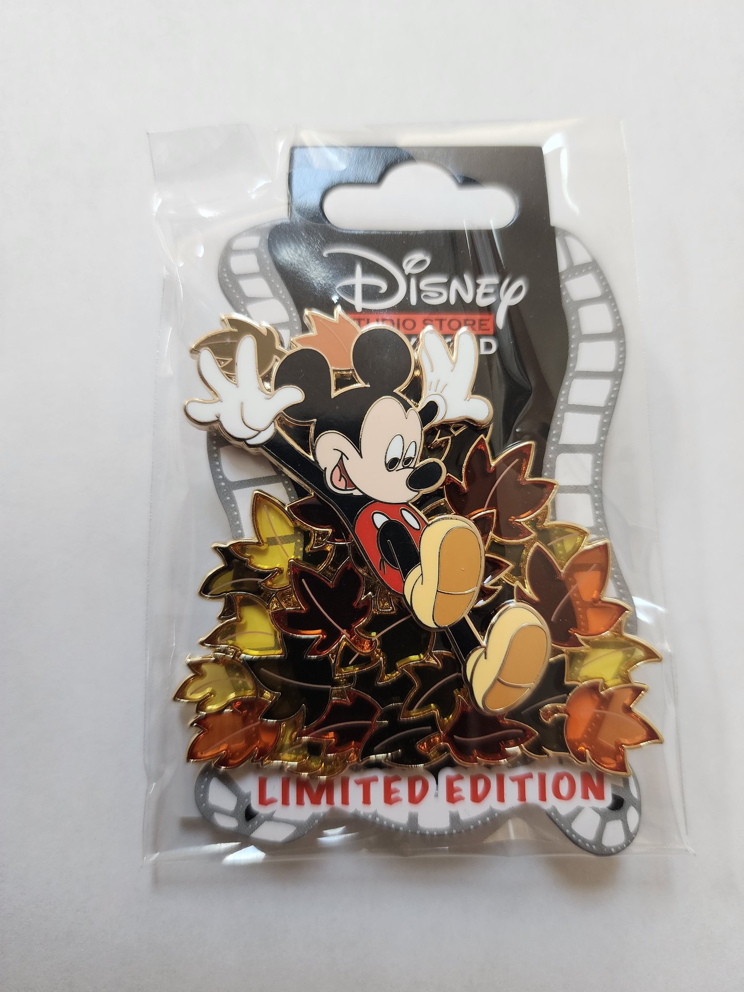 Image of Disney DSSH Fall Leaves Pin LE 400