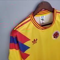 Image 3 of Colombia 1990 Home