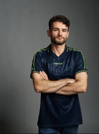 Image 1 of Geansaí Peile