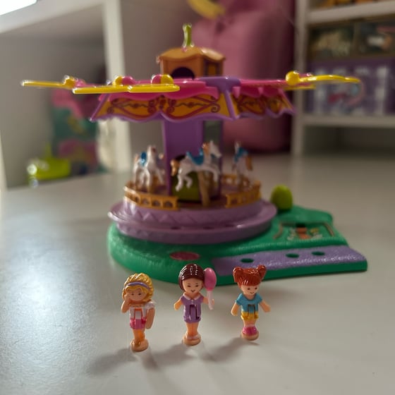 Image of Polly pocket spin pretty carousel 