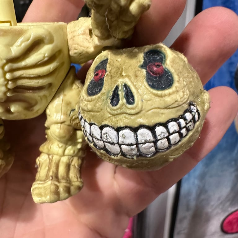 Head Popping Madballs SKULl FACE Image 3