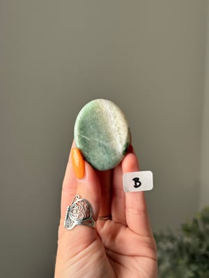 SEA JASPER WORRY STONES