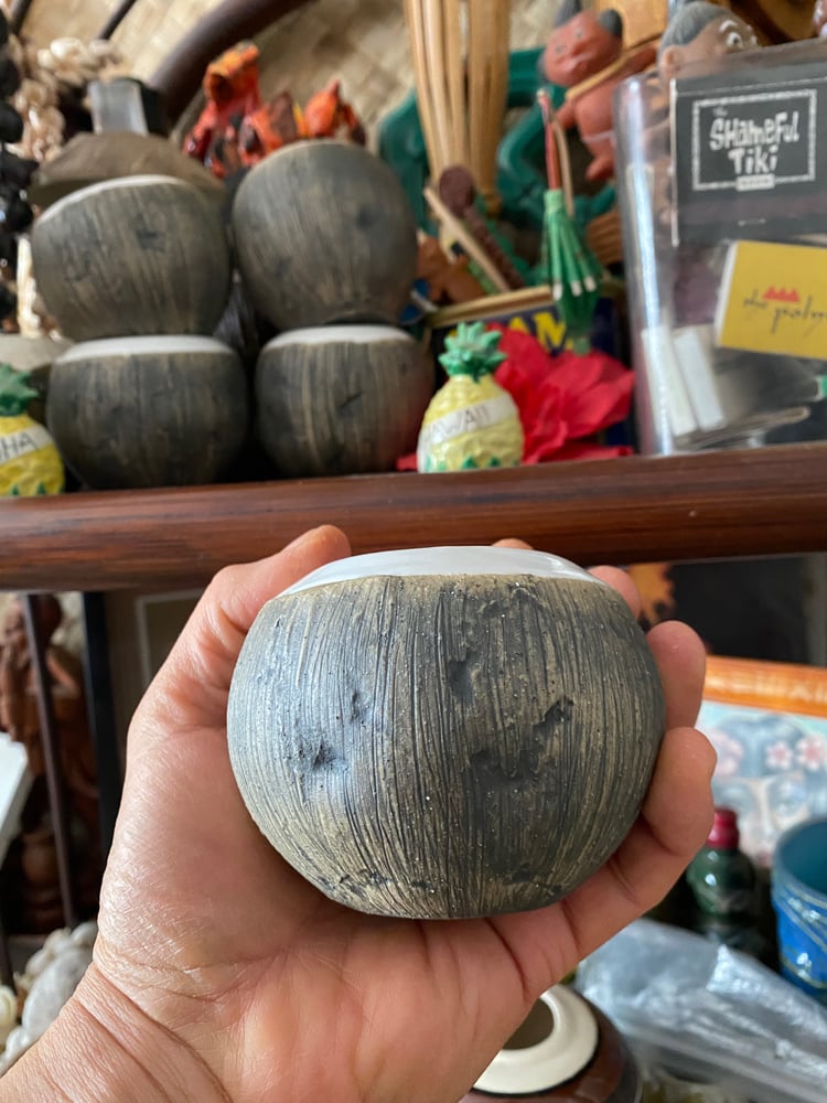 Image of Single Classic Brown Coconut Cup