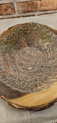 Image 4 of Textured Deco Clear and Green Dish