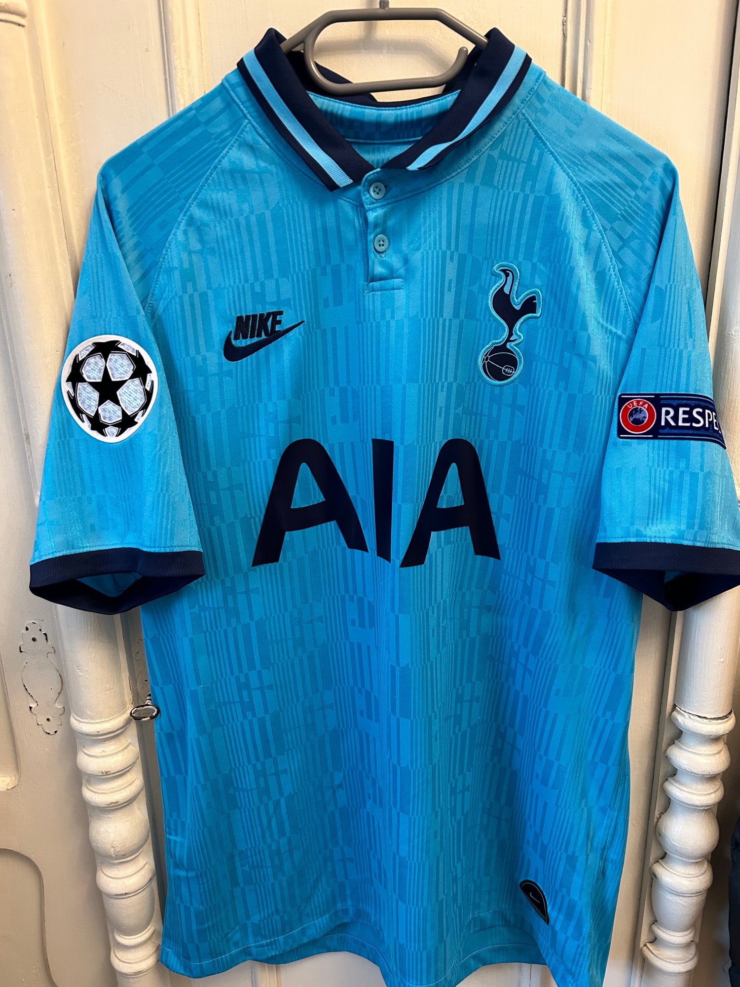 Image of Tottenham Hotspur “KANE 10” 2019/20 Third Shirt + UCL patches (L)