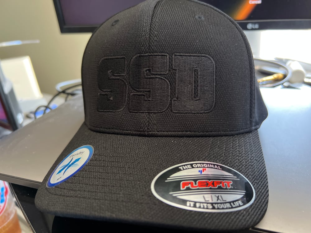 Blackened Black Flexfit Hat with Thickened Black Solid SSD logo