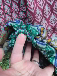 Image 6 of Milan Hareem/ Bloomer/ Balloon trousers with matching head scarf -maroon upto 14 uk