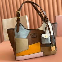 Image 16 of Míumiu Tote