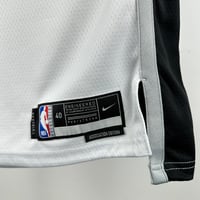 Image 4 of San Antonio Spurs Away