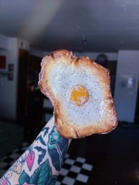 Image 2 of wEgg (wall egg)