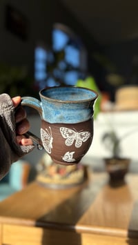 Image 5 of Butterfly mug 09