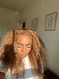Image 3 of 24 inch GOLDEN BLONDE BALAYAGE CURLY LACE CLOSURE WIG 