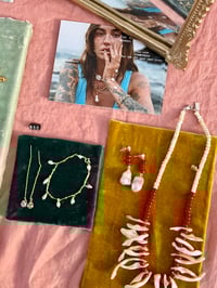 Image 2 of Rosy pearl charm bracelet 