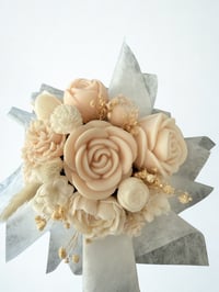 Image 7 of  wax melt bouquets