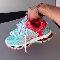 Image 1 of size: us6W uk4 eu37 cm23