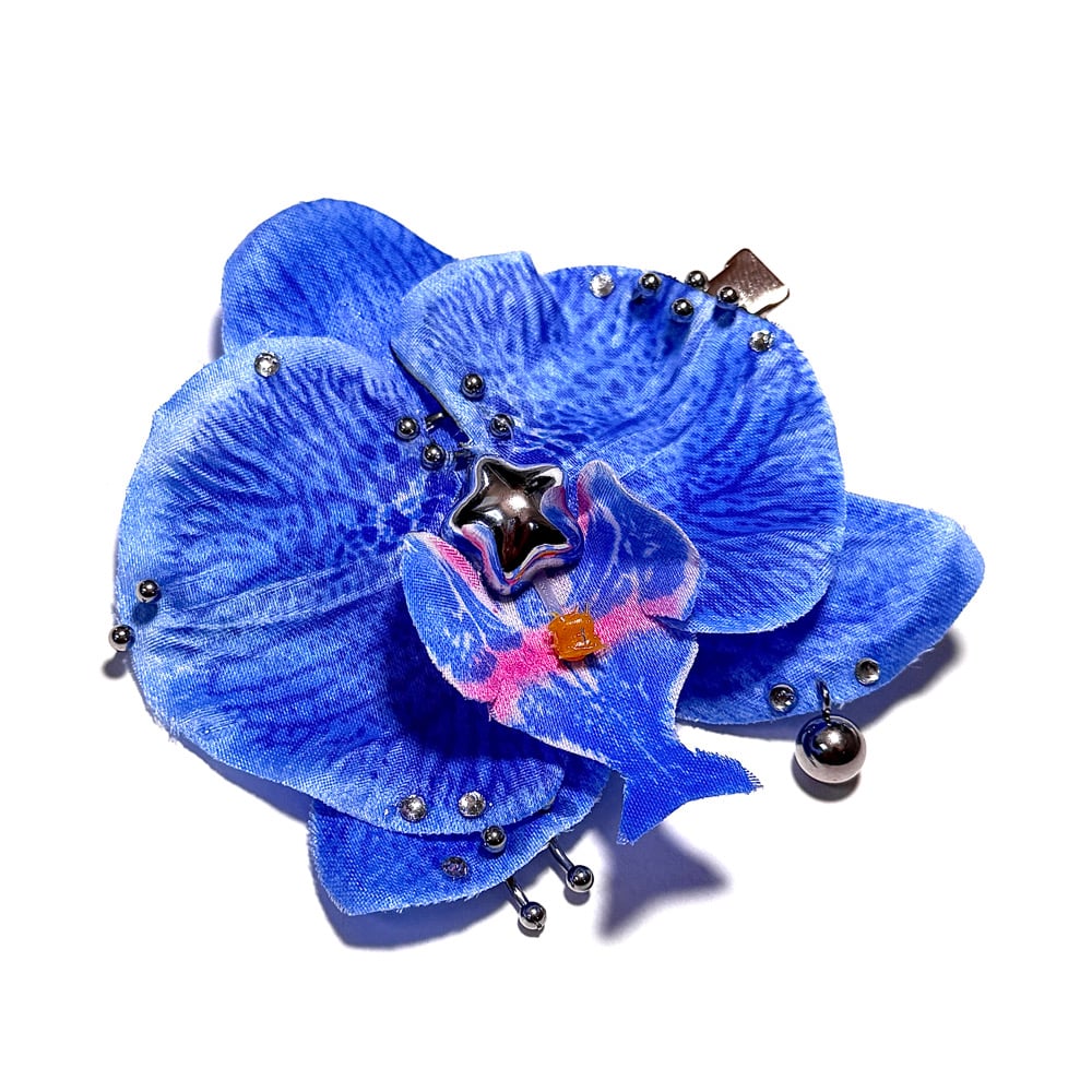 Image of Pierced Orchid Single Clip