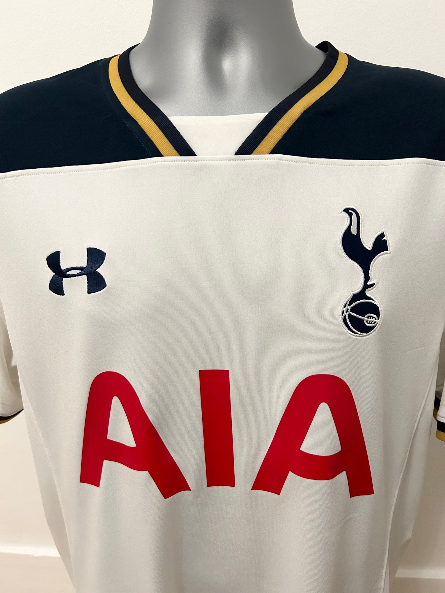 Image of Tottenham Hotspur “KANE 10” 2016/17 Home Shirt + PL patches (L)