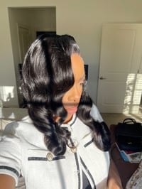 Image 1 of 22 inch BODY WAVE 7x6 HD LACE CLOSURE WIG