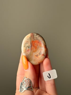 CRAZY LACE AGATE WORRY STONES