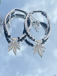 Image 1 of 420 Bracelets 