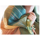 Image 1 of Plaid/Schultertuch Regenbogen 