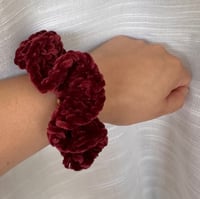 Mira Crochet Scrunchie