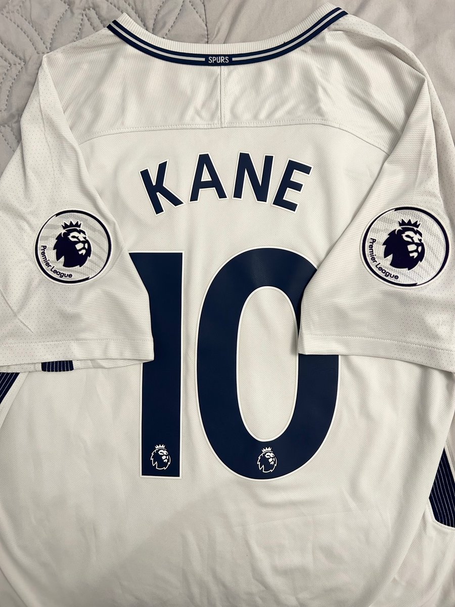 Image of Tottenham Hotspur “KANE 10” 2017/18 Home Shirt + PL patches (L)