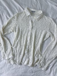 Image 2 of 00s Lace white shirt // L