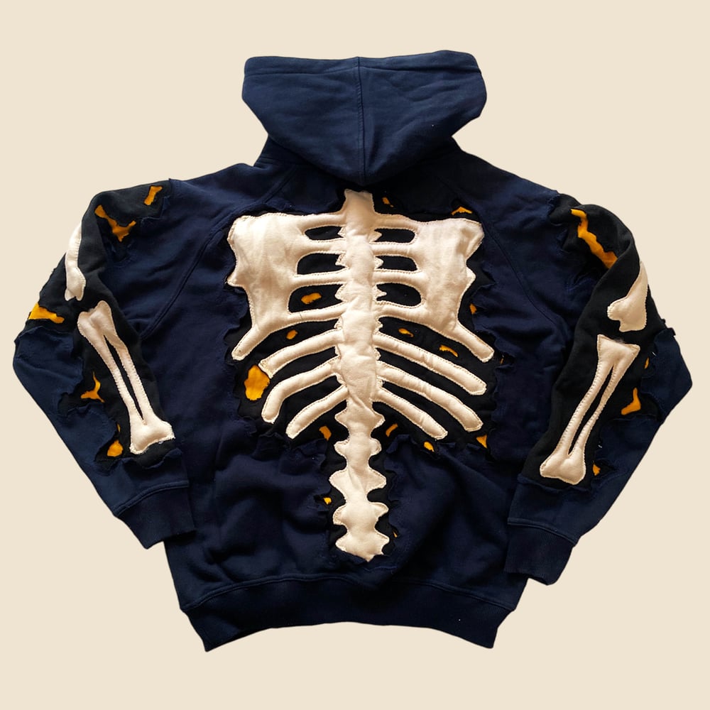 REWORKED NIKE 3D PUFF SKELETON HOODIE SIZE M