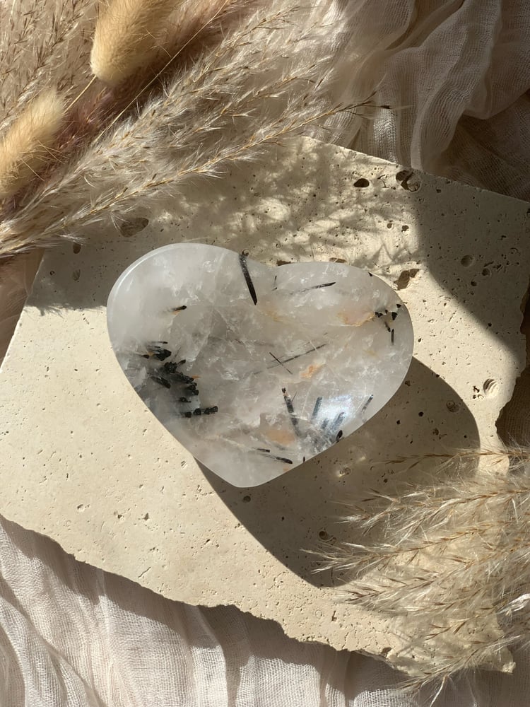 Image of Tourmalinated Quartz Heart Bowl (med)