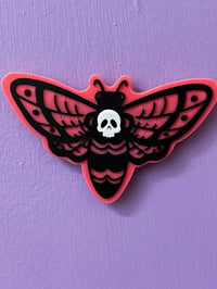 Image 3 of Moth magnet 
