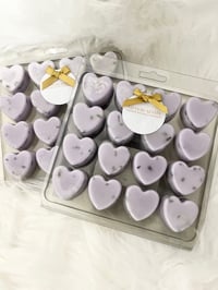 DRIED LAVENDER LOVE HEARTS- LAVENDER & VANILLA SCENTED WAX MELT TRAY