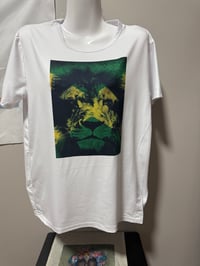 Image 2 of Jamaican Lion T shirt 