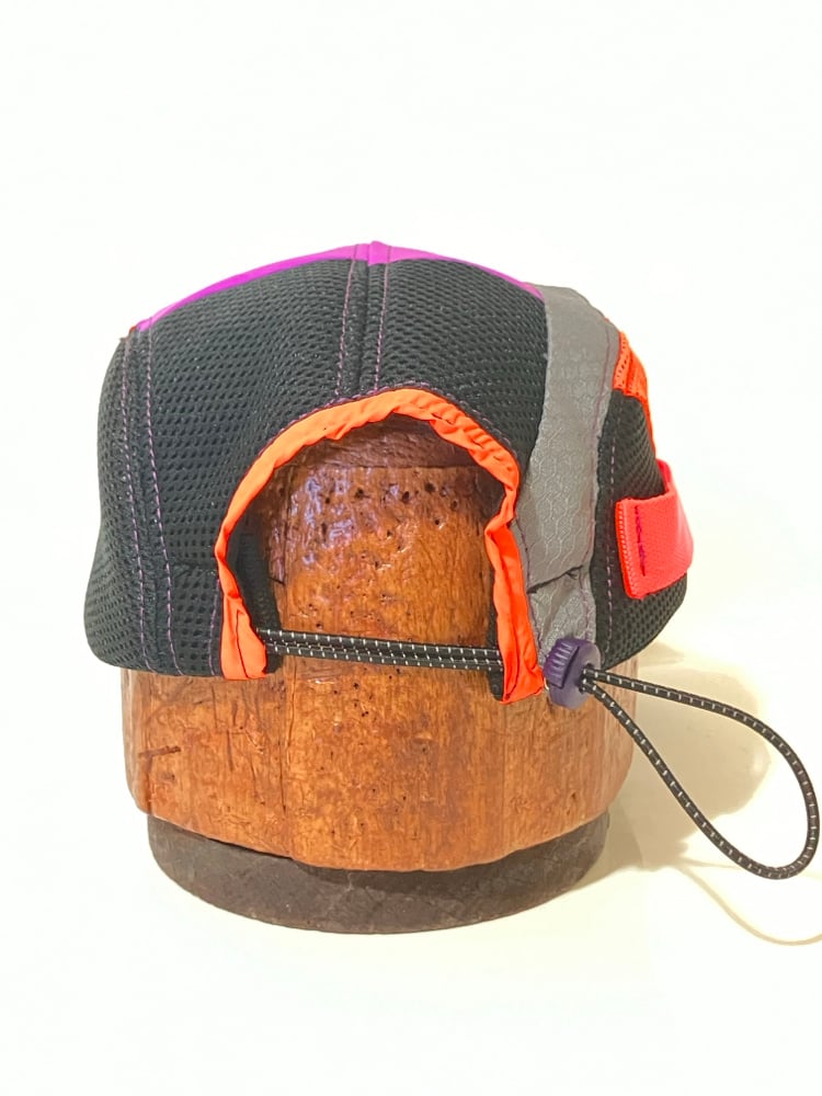 The Pump Upcycled Shoe 5-Panel