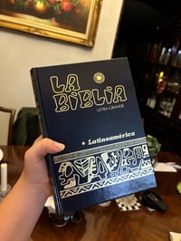 Image 1 of La Biblia Letra Latinoamérica 